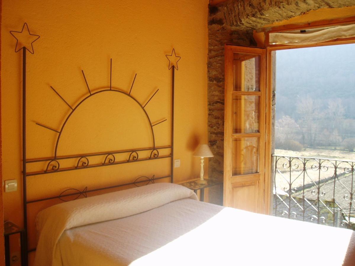 Hotel Rural El Urogallo Murias de Paredes 外观 照片