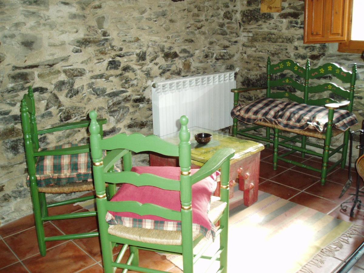 Hotel Rural El Urogallo Murias de Paredes 外观 照片