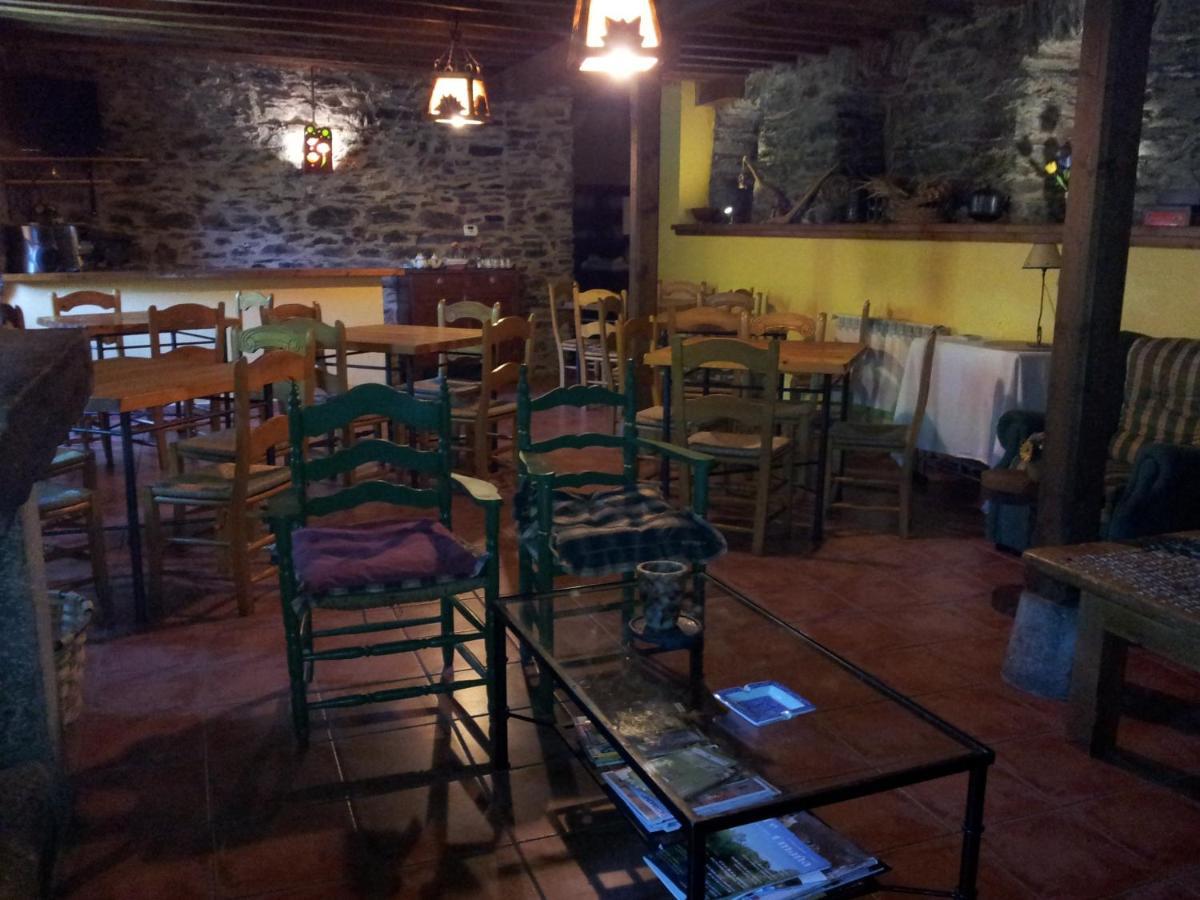 Hotel Rural El Urogallo Murias de Paredes 外观 照片