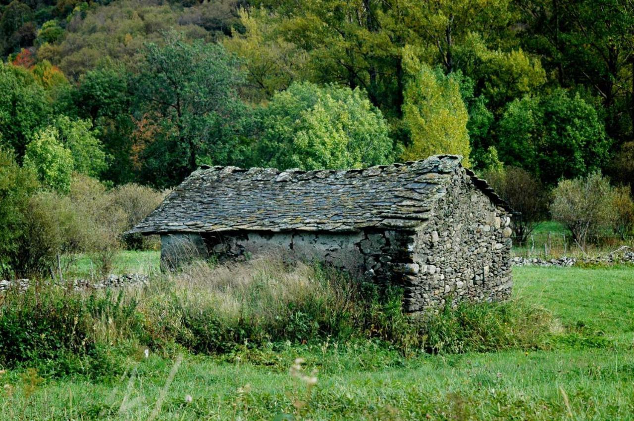Hotel Rural El Urogallo Murias de Paredes 外观 照片