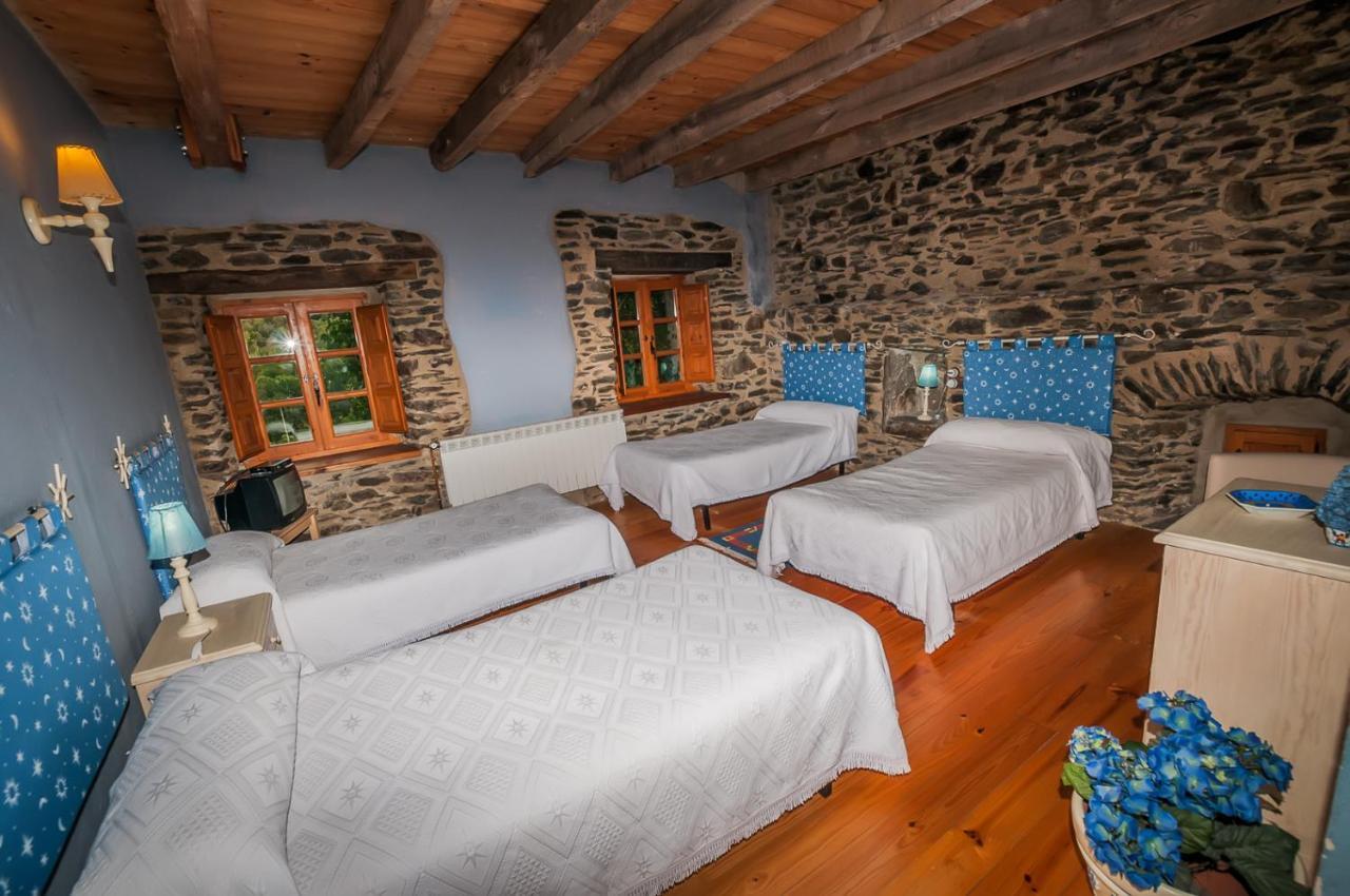 Hotel Rural El Urogallo Murias de Paredes 外观 照片
